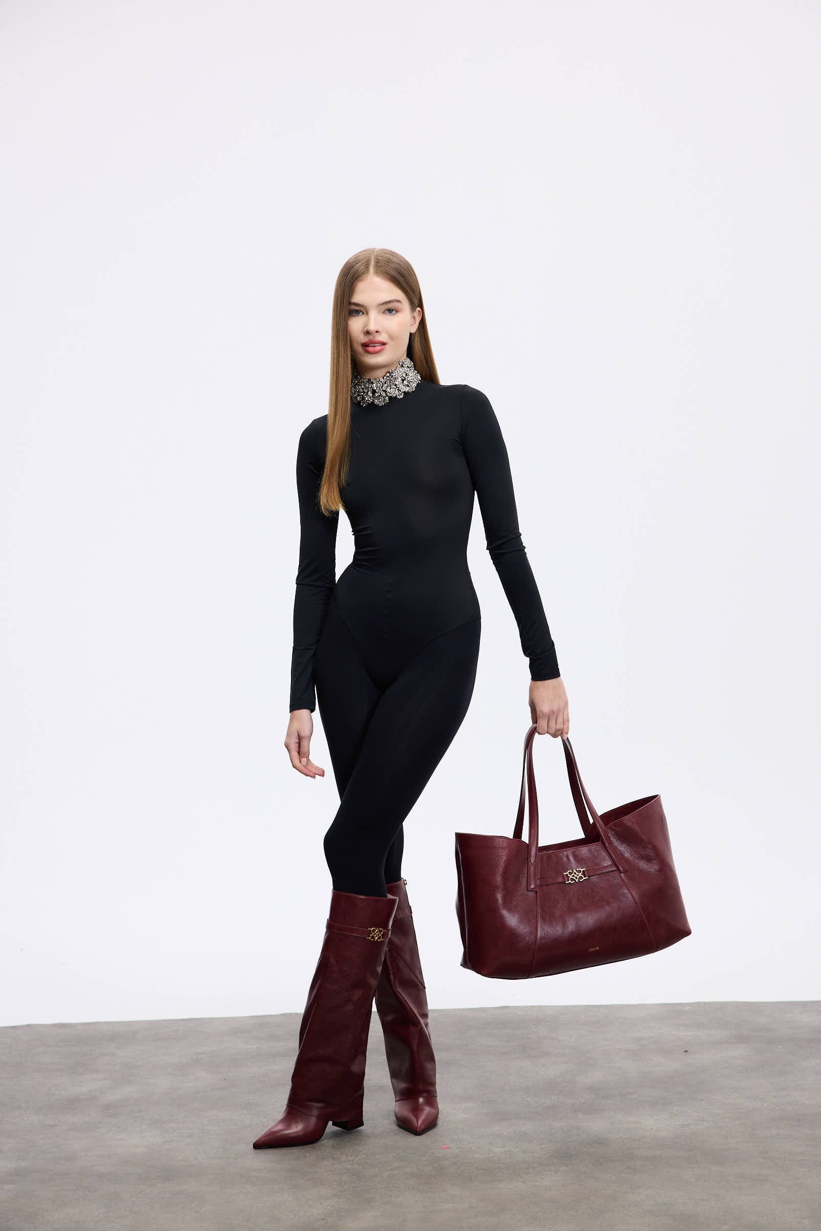 VERA Burgundy