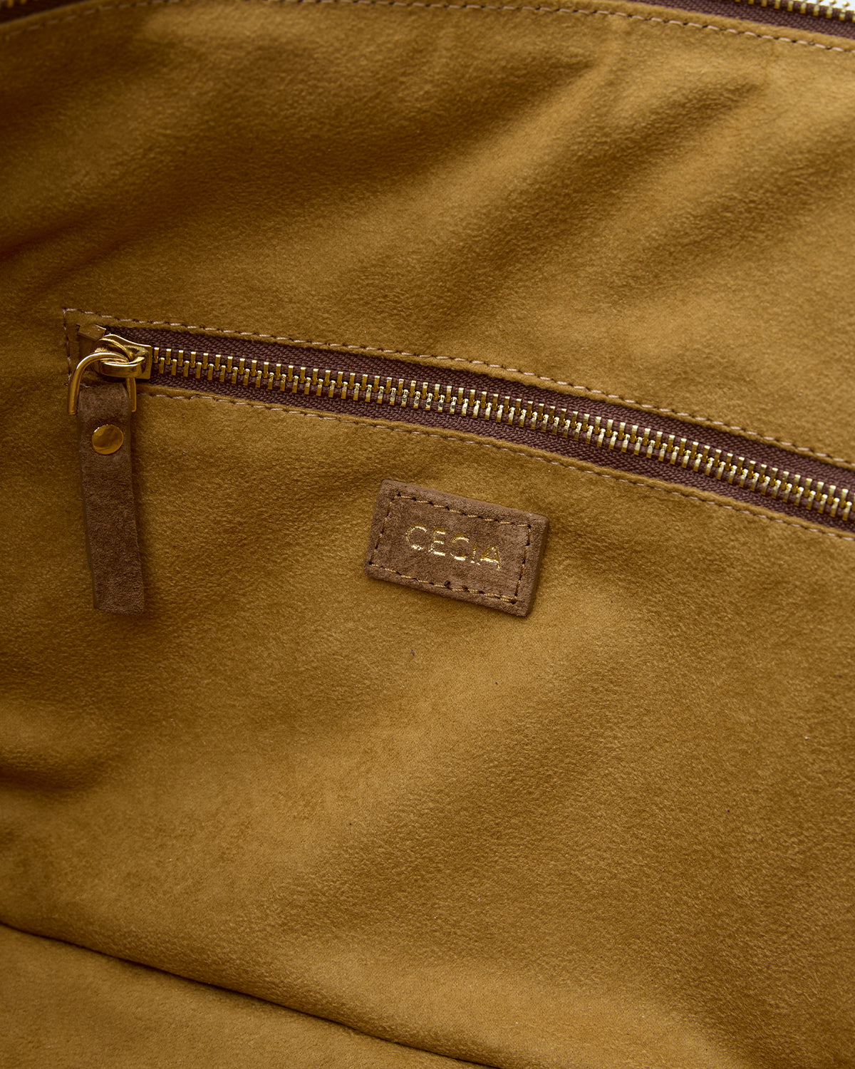 Trio Taba Suede (Pre-Order)